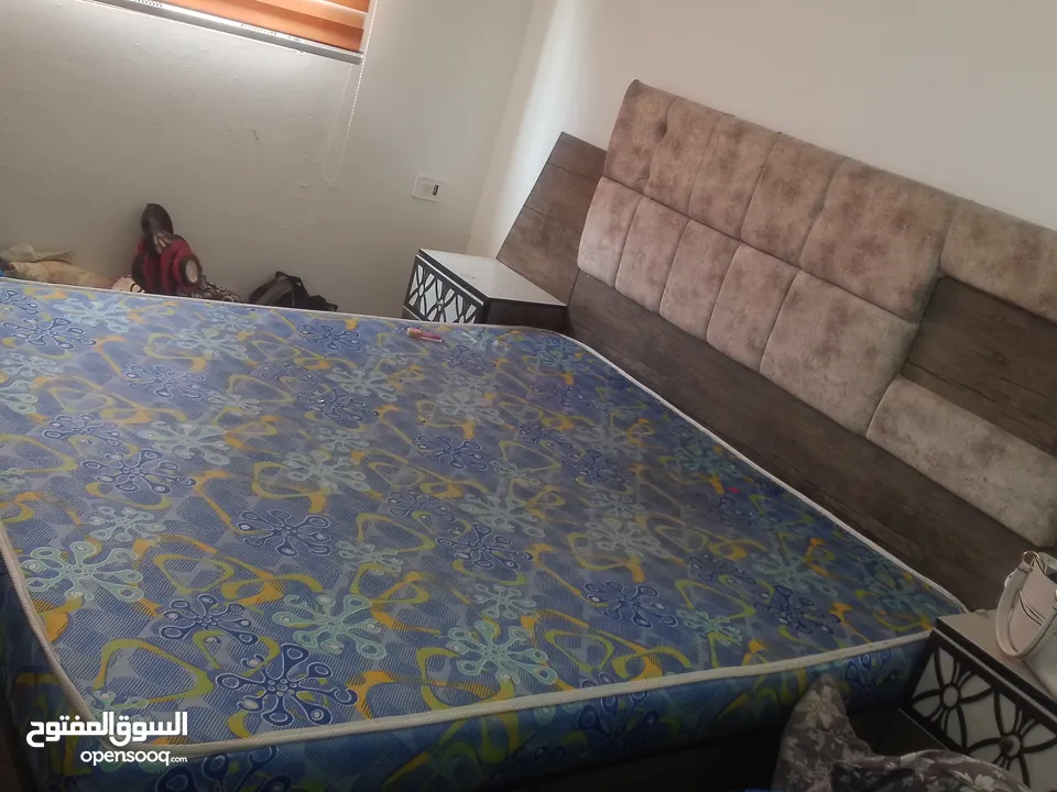 غرفه نوم للبيع
