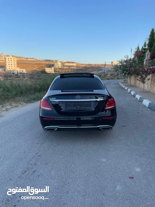 Mercedes benz E300 بنزين بحالة الوكالة