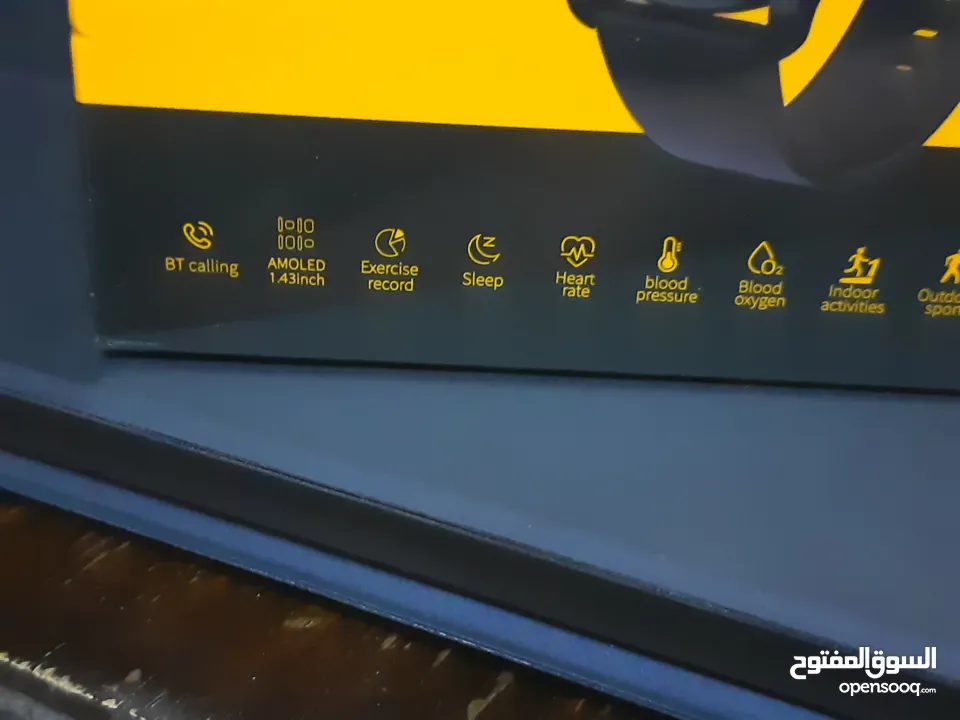 ساعة نوع V70 جديدة بالكرتونة غير مفتوحة  smart  watch 1.43 Amcled