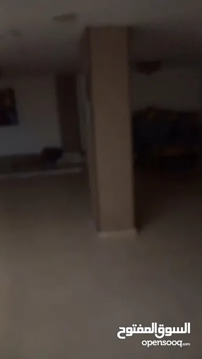 مجمع للبيع