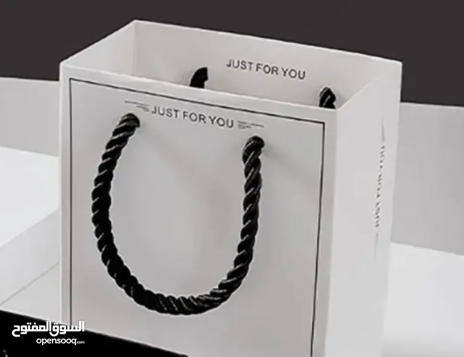 Stainless steel sterling silver and white gold zirconia rings, with gift box and gift holder