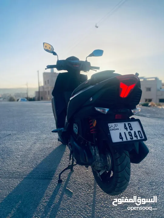 سكوتر  وكاله لسا  ماشي 7الف موديل 2023 مرخص   حالتو ممتازه  ولا بدو اشي
