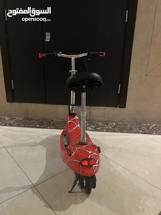 Electric scooter spiderman design