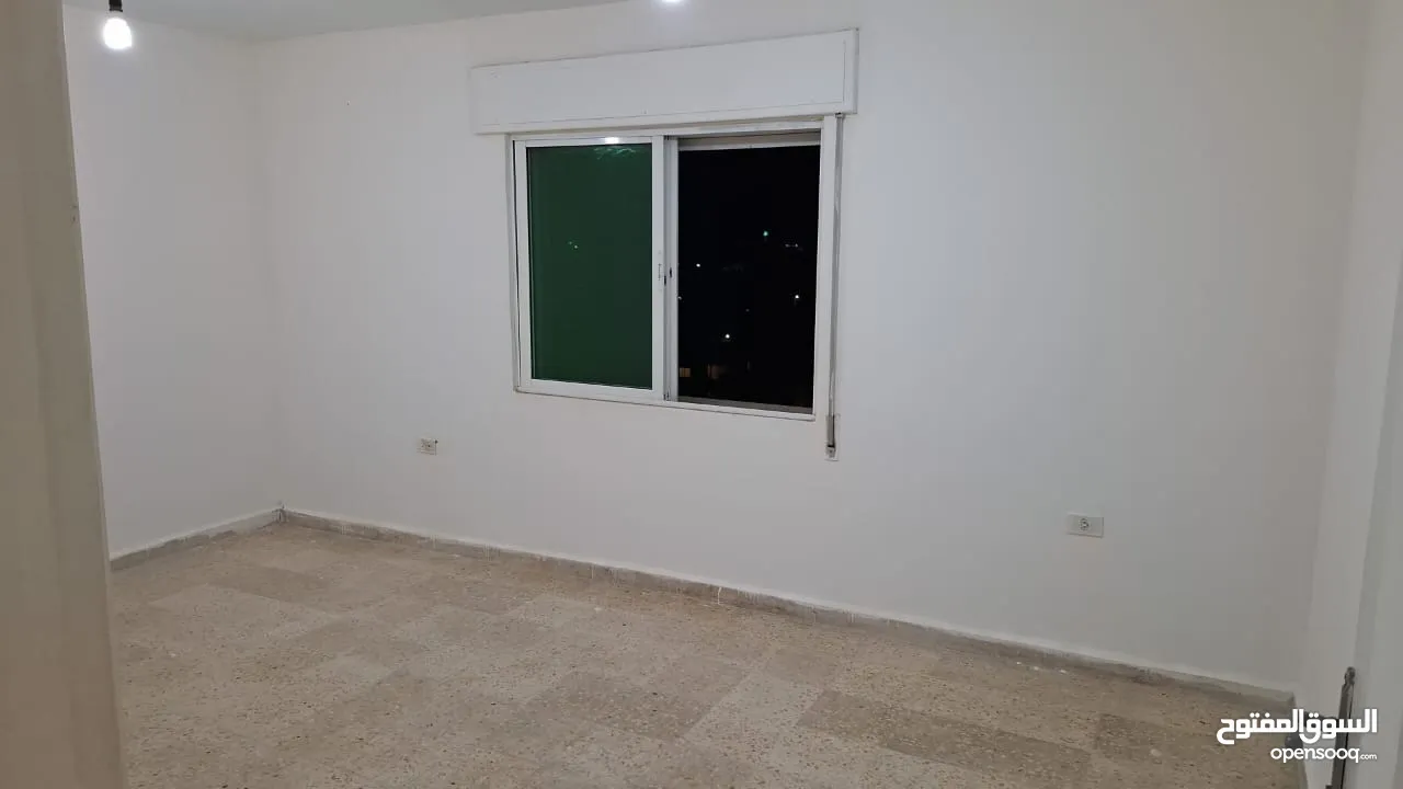 من المالك مباشره ، استوديوا غير مفروش ، قرب الخدمات ، بضاحية الياسمين ، شامل مُكيّف وغسالة