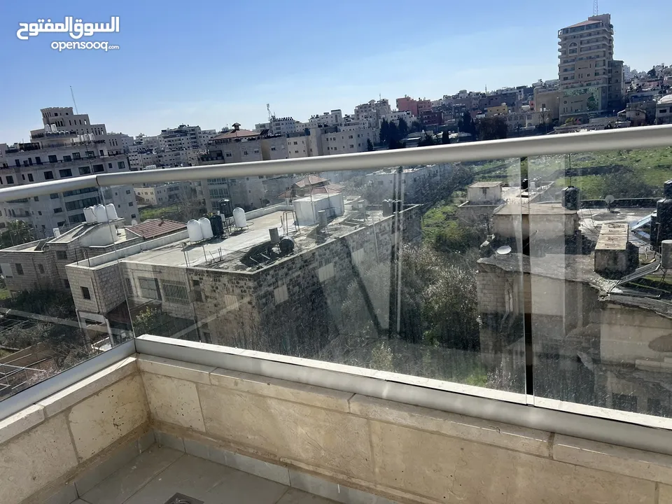 شقه للبيع في سطح مرحبا قرب ترست للتأمين