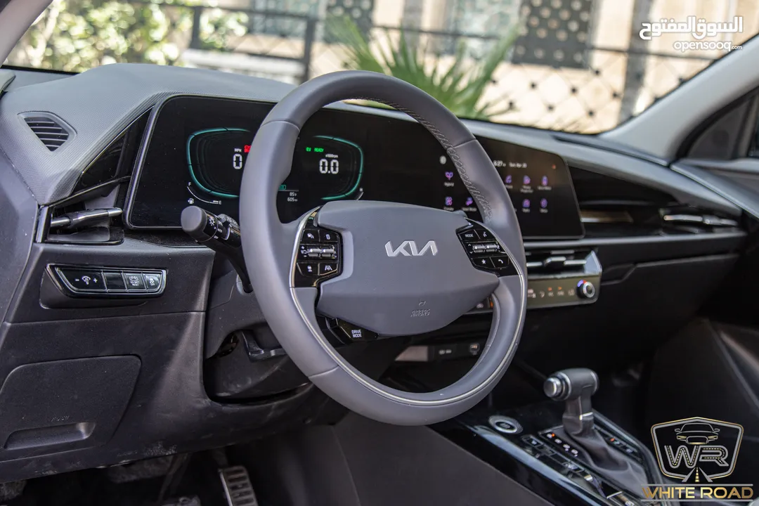 Kia Niro 2023  الشكل الجديد كليا