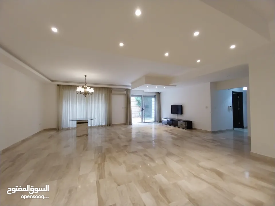 Apartment for rent in the 4th  ( Property 35748 )-174805053
