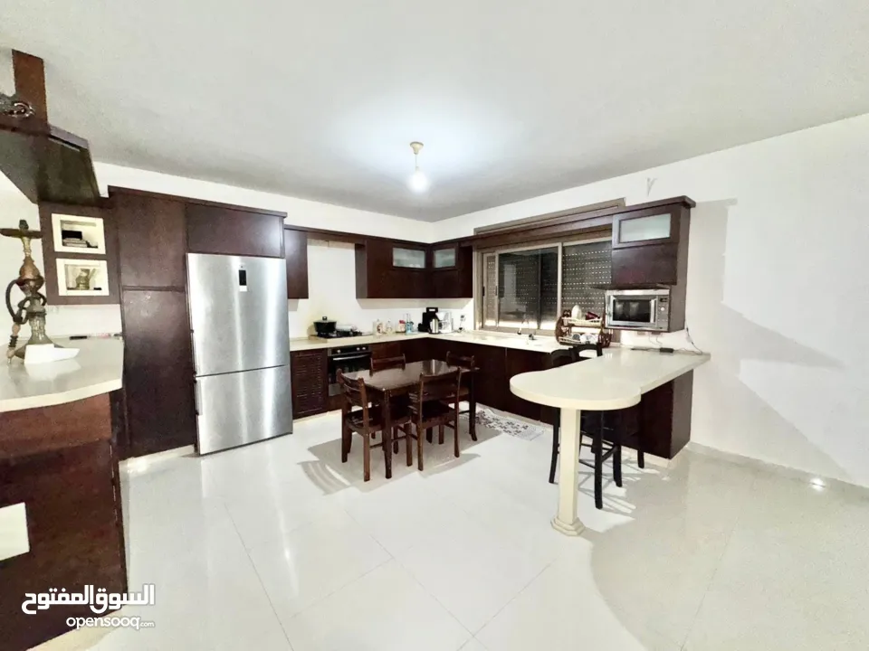 شقة للبيع وسط رام الله خلف مدرسة الراهبات