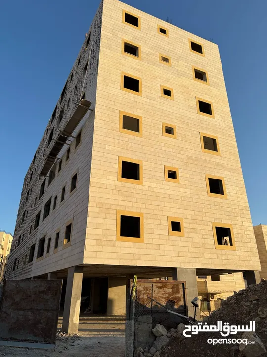 شقة للبيع بسعر يناسب الأوضاع الحالية – فرش الهوى، الخليل