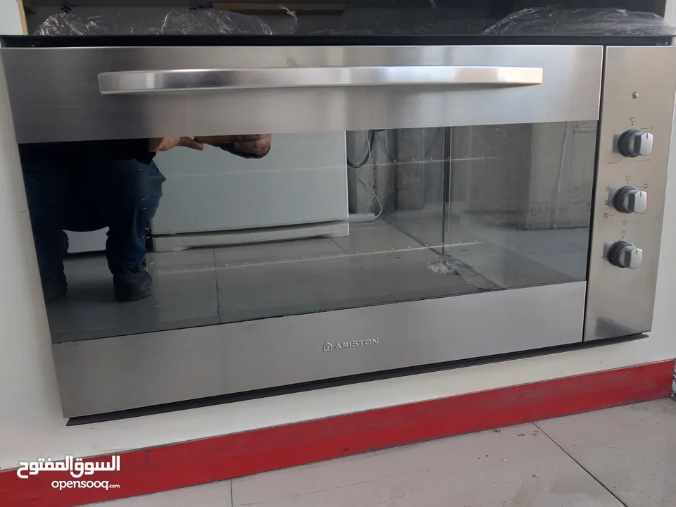 فرن بلد ان كهرباء نوع ارستون إيطالي حجم 90×50 لون سلفر مستخدم بحاله ممتازه ومكفول