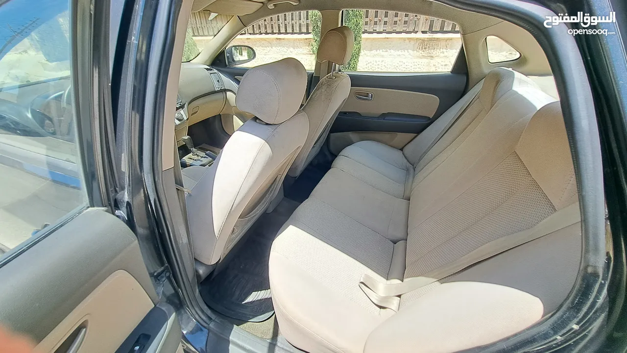 هيونداي النترا بحاله ممتازه للبيع Hyundai Elantra good status for sale