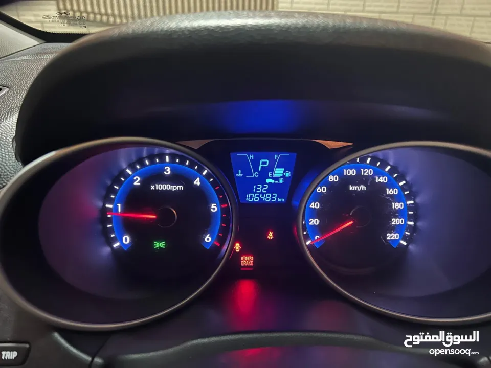 جيب توسان 2014 بوية شركة ولا غرام دهان حبة مميزة بكل تفاصيلها ايد 1 عداد حقيقي ب النايلون فعلي