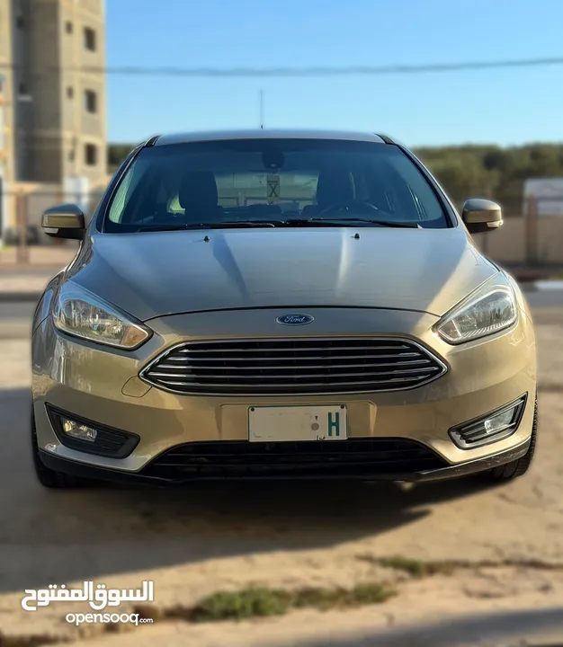 سيارة فورد فوكس 2016 بوضع ممتاز للبيع كاش بداعي السفر