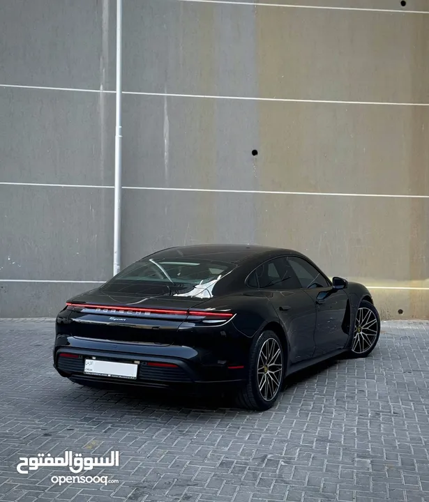 Porsche Taycan 2021