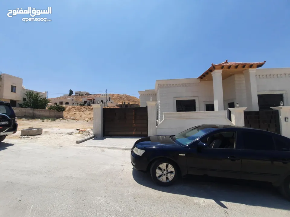 شبه فيلا في ارقى مناطق شومر