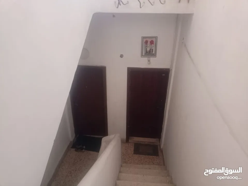 عمارة سكنية في الهاشمي الشمالي