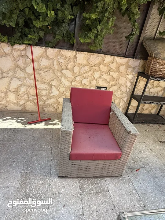 طقم رتان لون بيج و احمر
