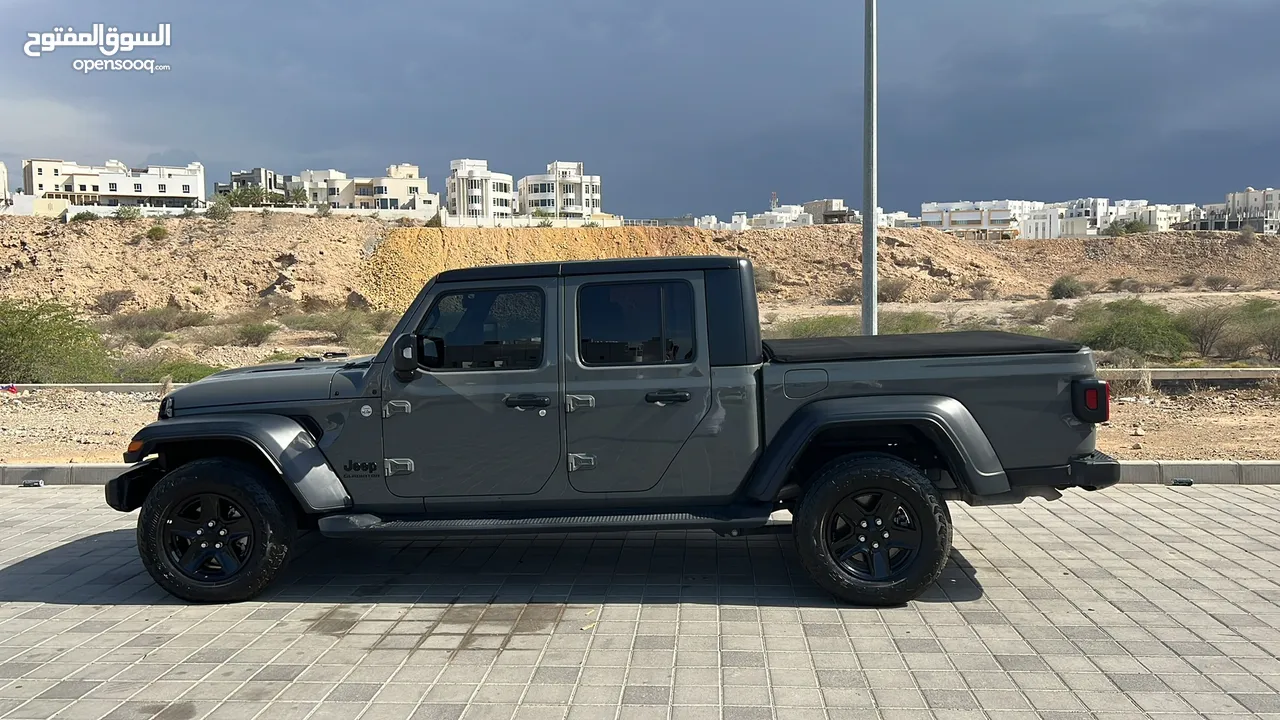 Jeep Gladiator Sport 2021 جيب جلاديتر سبورت 2021 From the official distributor  dealer  من الوكيل