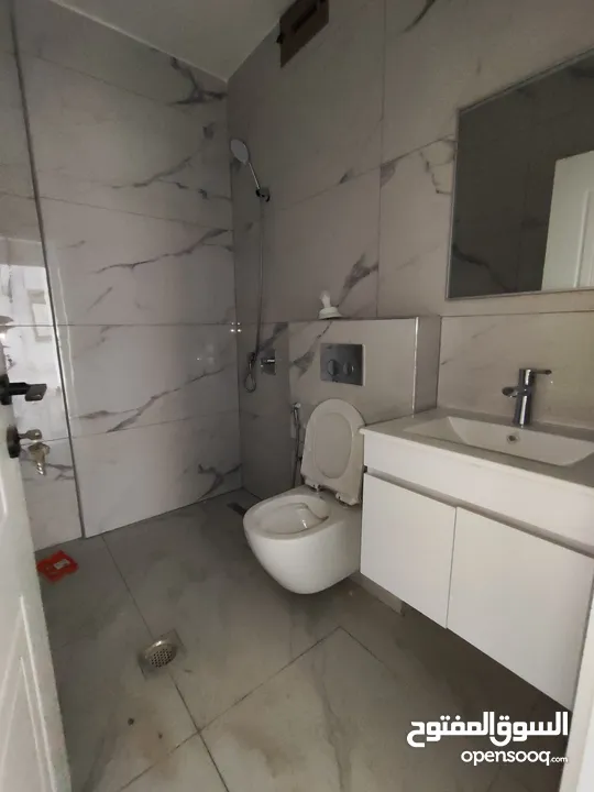 عااااججلل ششقة مع حححديقةةة غير مفروش للإيجار في عين مصباح