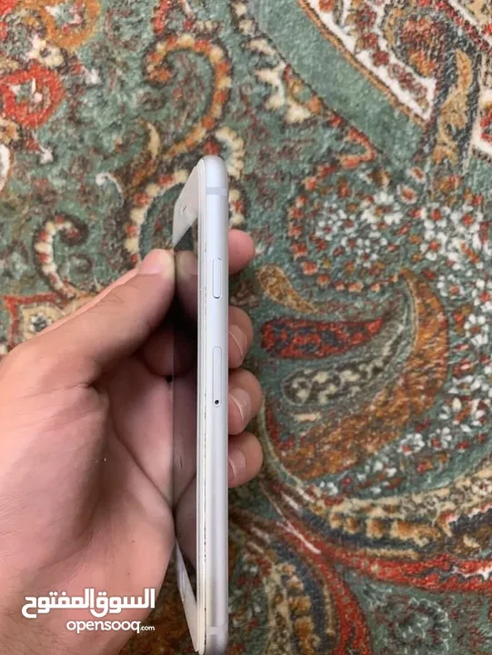 ايفون8 64GB