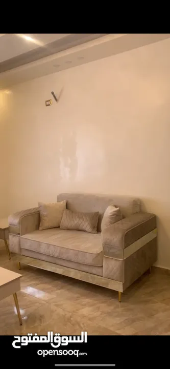 طقم كنب لون بيج جديد