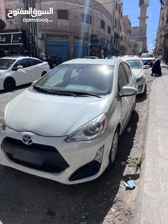 بريوس c 2017