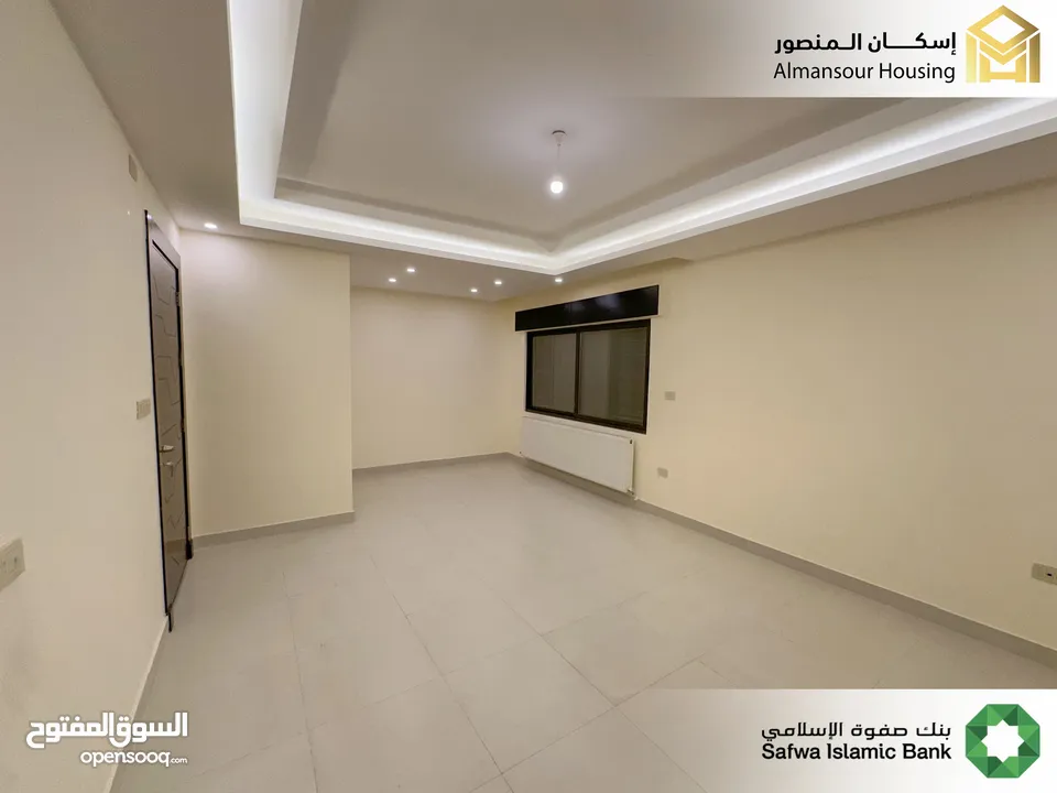 شقة طابق اول 190م2 يسار فاخرة للبيع في منطقة مكة مول/ مشروع مكة مول 5 (1/2) ( إسكان المنصور )