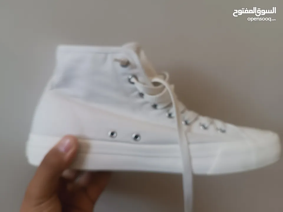 shoes h&m مستعمل بحالة الوكاله ملبوس فقط مرتين للبيع