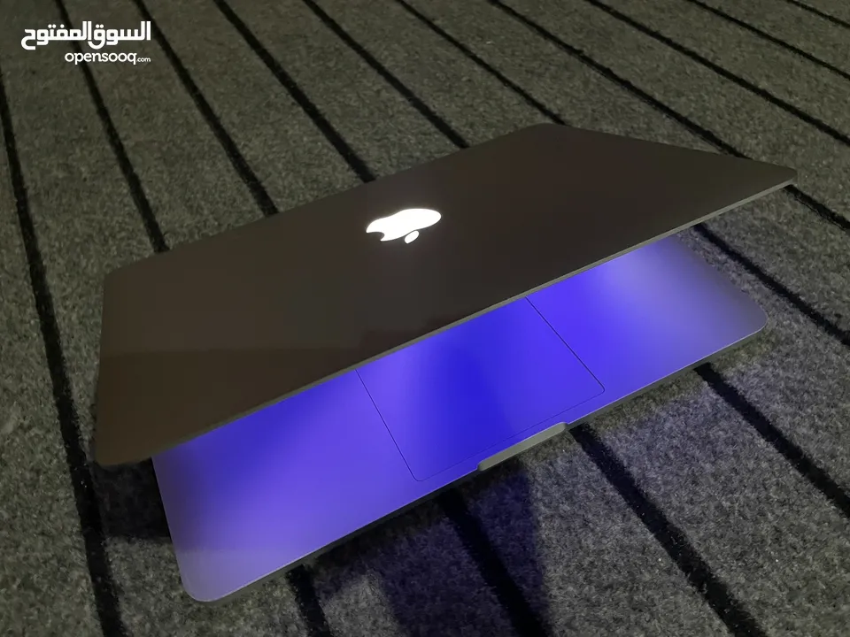 Apple macbok pro early 2015