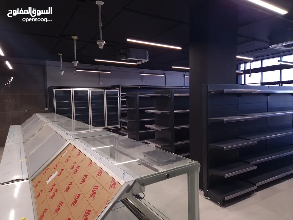 سوبر ماركت فخم جديد و مجهز بالكامل (ملحمة+ديلي+خضار و فواكه) مول