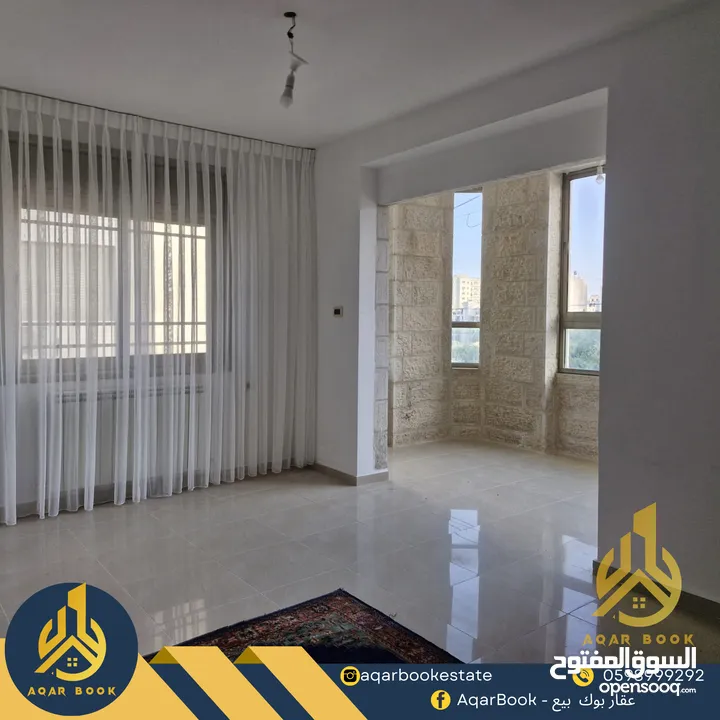 شقة للبيع باطلالة مميزة ورائعة