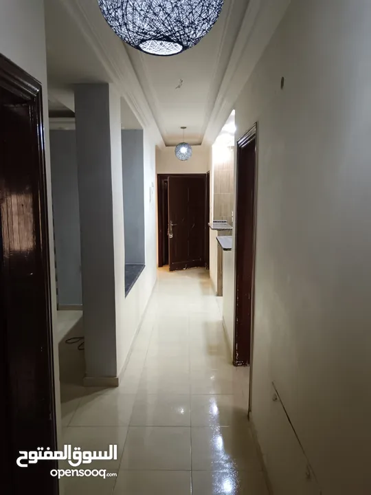 عمارة ثلاث طوابق للبيع في المنارة بسعر لقطة