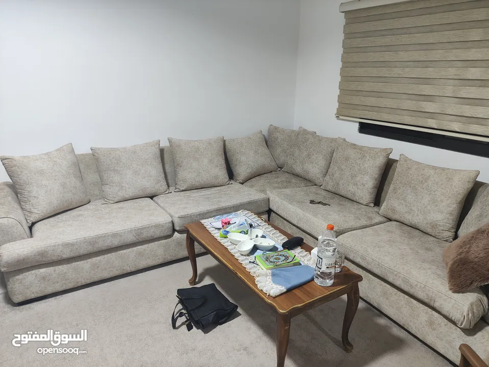 كورنر تفصيل خشب تفصيل واسفنج دانلوب شبه جديد