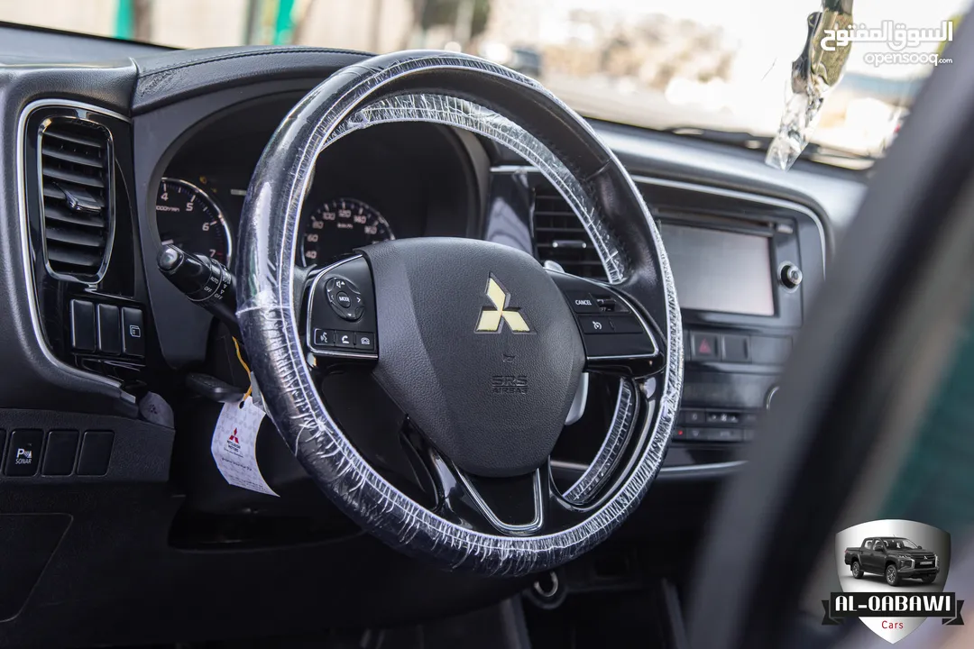 Mitsubishi Outlander 2016    السيارة بحالة الوكالة