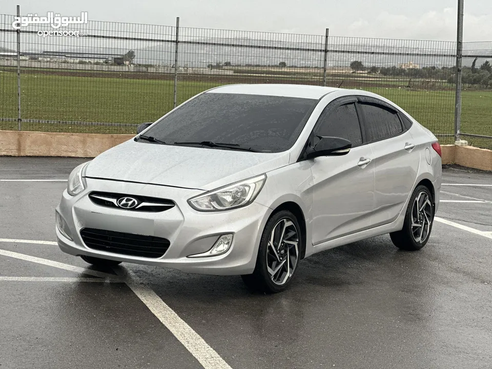 هونداي اكسنت بنزين 2016
