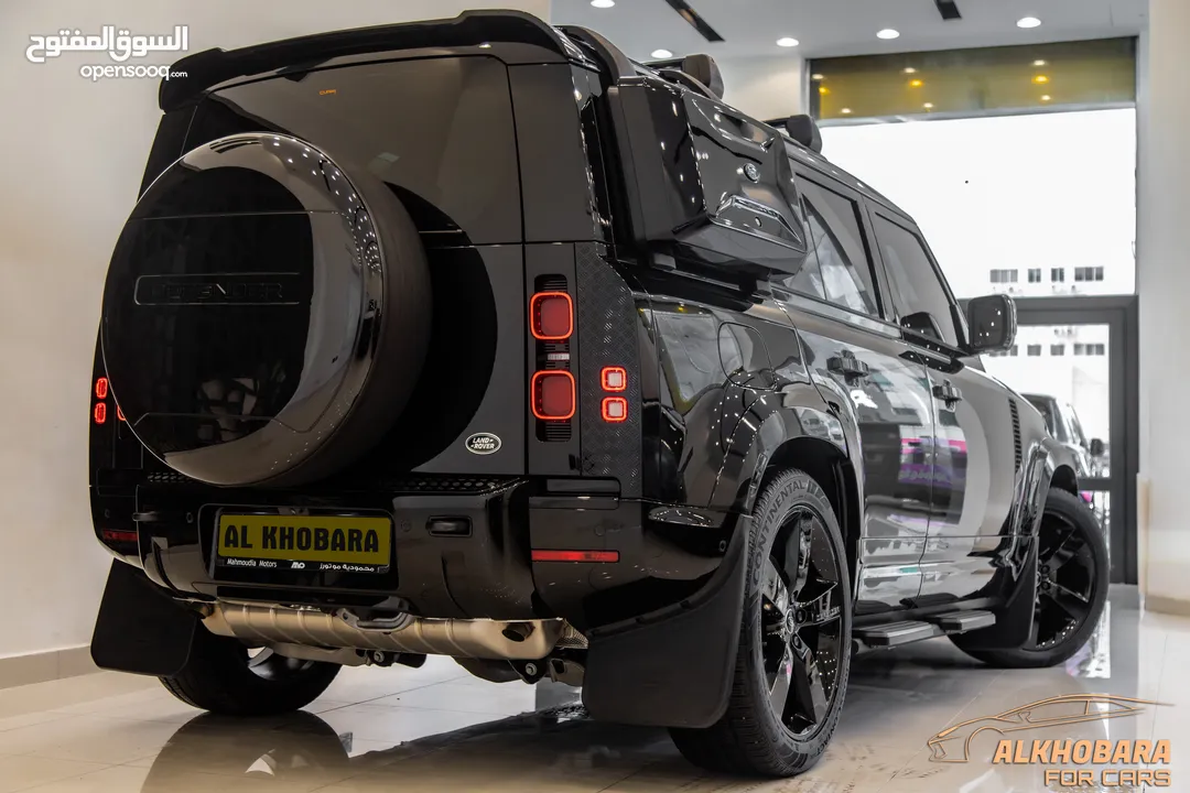 Land Rover Defender 2023 X dynamic Black Edition Plug in hybrid   السيارة بحالة ممتازة