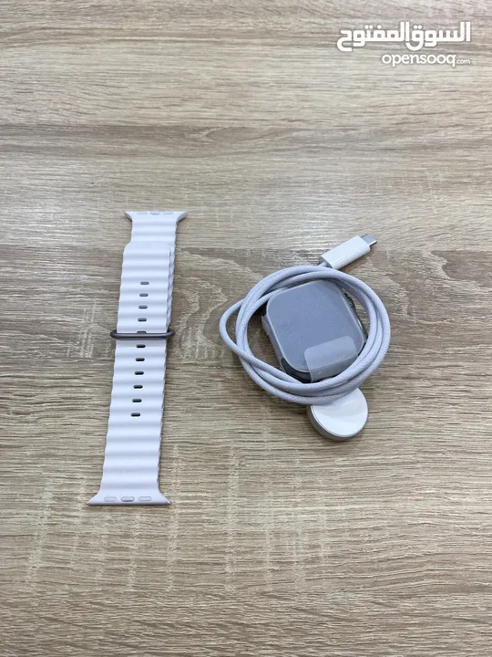 Apple watch ultra 2  جديدة غير مشغلة بدون الكرتونة بطارية 100% مع جميع ملحقاتها الاصلية