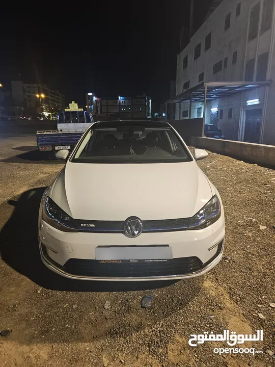 e-golf 2019 اي جولف لون الأبيض مستعمل للبيع