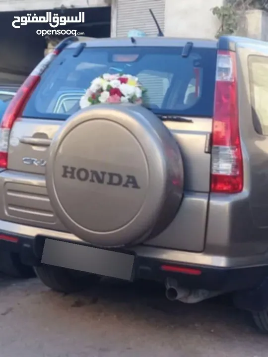 هوندا CR V فحص 2جيد خلفي وأمامي مضروب علا راس الجب بحاله ممتازه ولا بحاجه اي من الصيانه بس شعر وروح