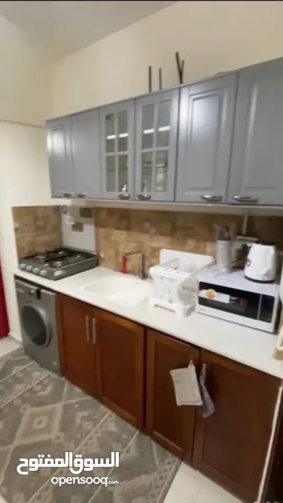 استوديو للبيع