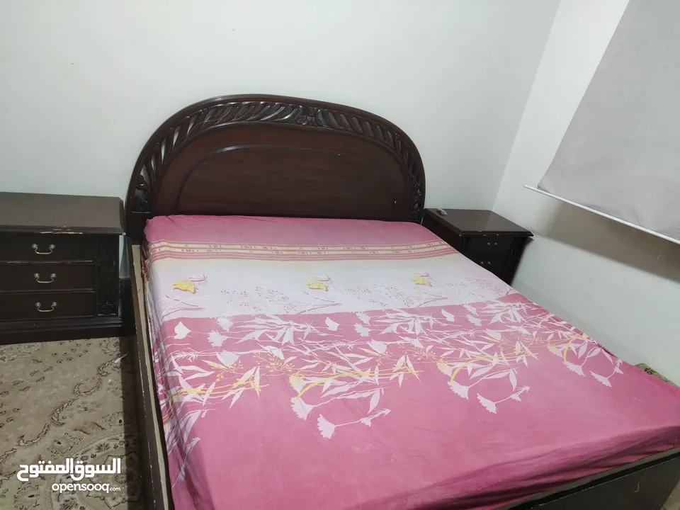 سرير زان مع بيرو وجانب2 قوي جدا بحاله الوكاله80