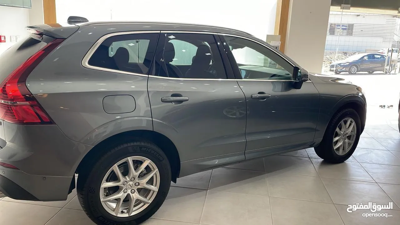 فولفو XC60 بحال الوكاله نظيف جدا-