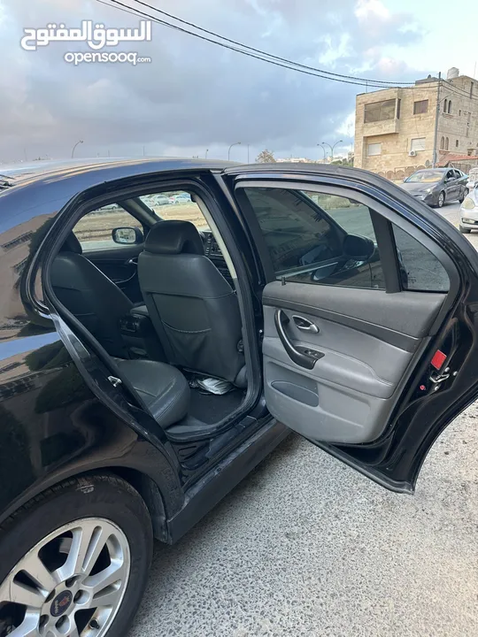 Saab ساب (93) موديل 2005 بحالة توووب للبيع المستعجل المستعجل المستعجل قابل للتفاوض
