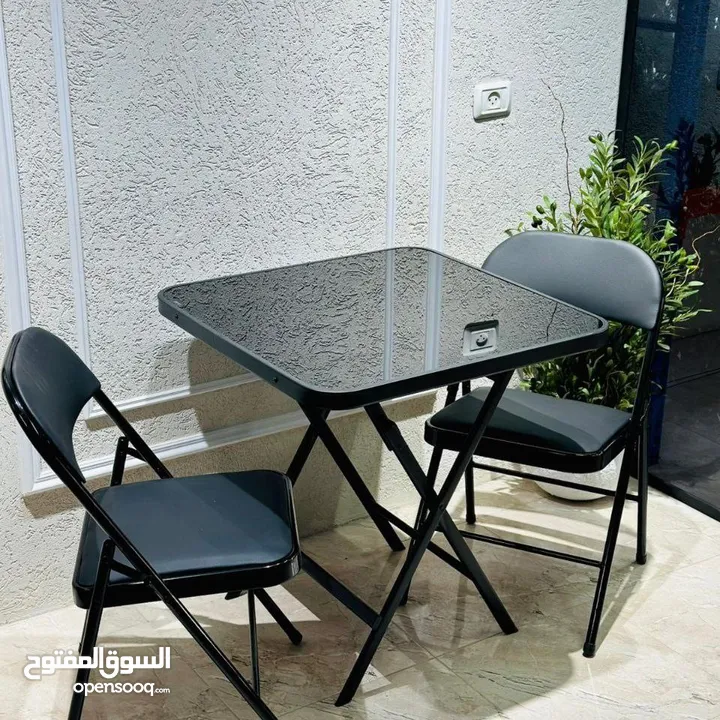 طقم طاولة وكراسي قابل للطي — أنيق وعملي اطلب الان بسعر الحرق