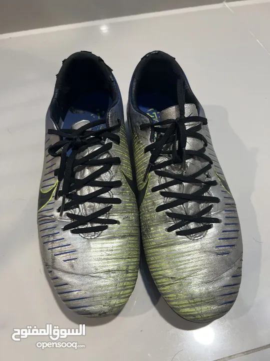 للبيع حذاء Nike Neymar Jr Mercurial