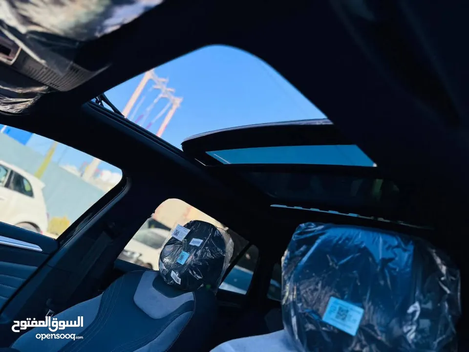 ID4 CROZZ PRO ممشى زيرو بيانو بلاك 2024 اعلى صنف فل الفل كفالة 6 سنوات أو 100 الف