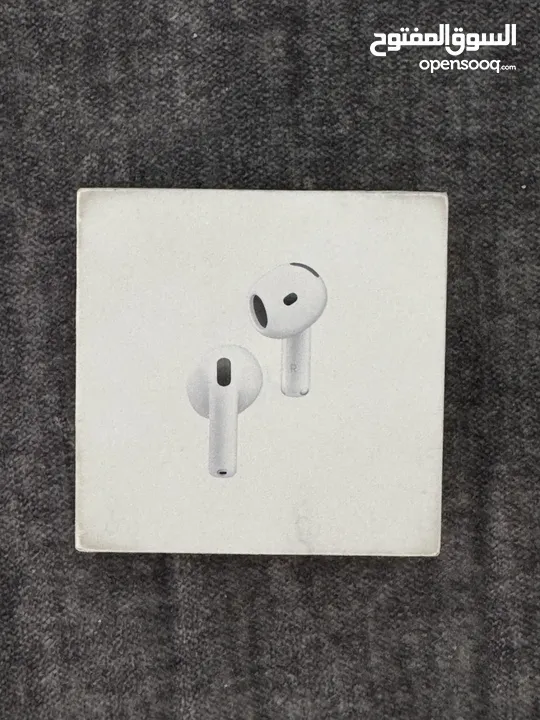 Apple AirPods 4 ANC