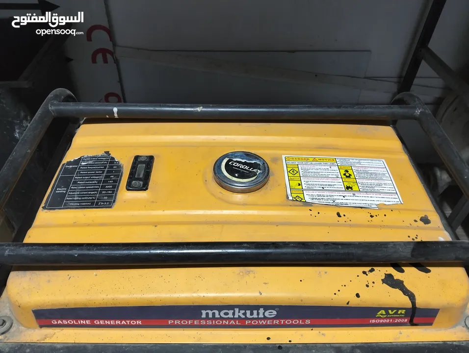 مولد كهربائيّ علا البنزين 3فاز
