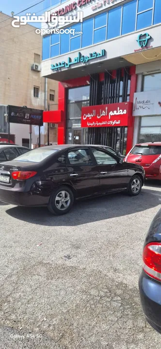 مطعم مأكولات يمنيه للبيع مع معدات كاملة في شارع الإذاعة بجانب بن العميد