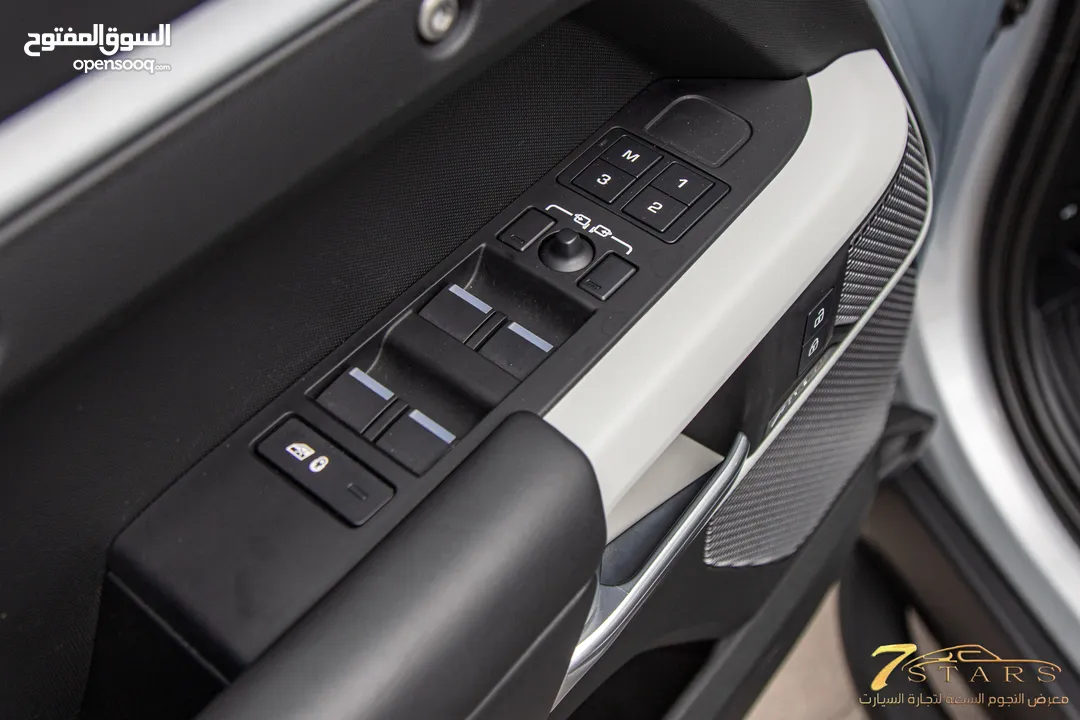 Land Rover Defender 2024 Hse  Black Edition Plug in hybrid   السيارة وارد و كفالة الشركة
